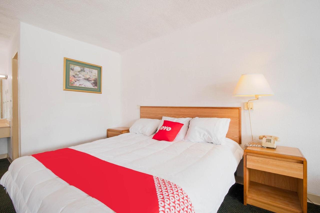 Hotel O Houston East Channelview I-10 מראה חיצוני תמונה