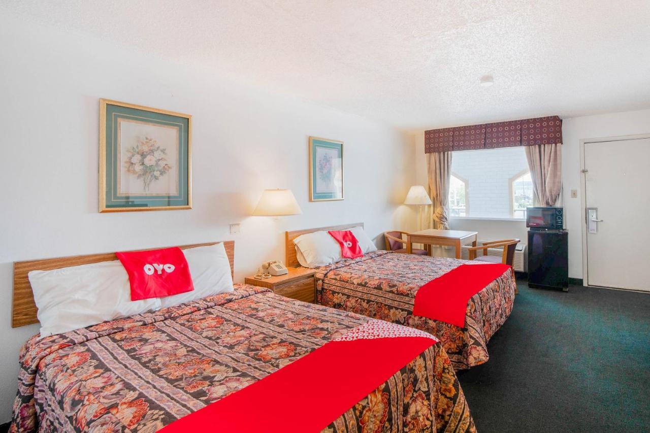 Hotel O Houston East Channelview I-10 מראה חיצוני תמונה