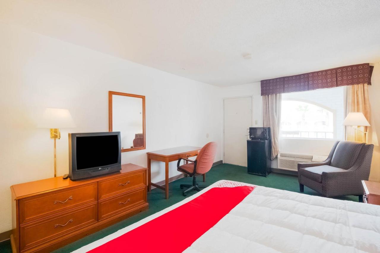 Hotel O Houston East Channelview I-10 מראה חיצוני תמונה
